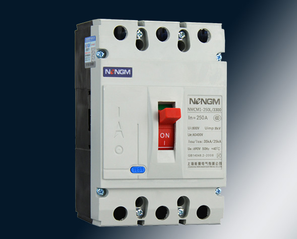 NMCM1系列塑料外殼式斷路器（以下簡(jiǎn)稱(chēng)斷路器），額定絕緣電壓為800V．適用于交流50Hz．額定工作電壓至690V．額定工作電流從10A至1250A的配電網(wǎng)絡(luò)…